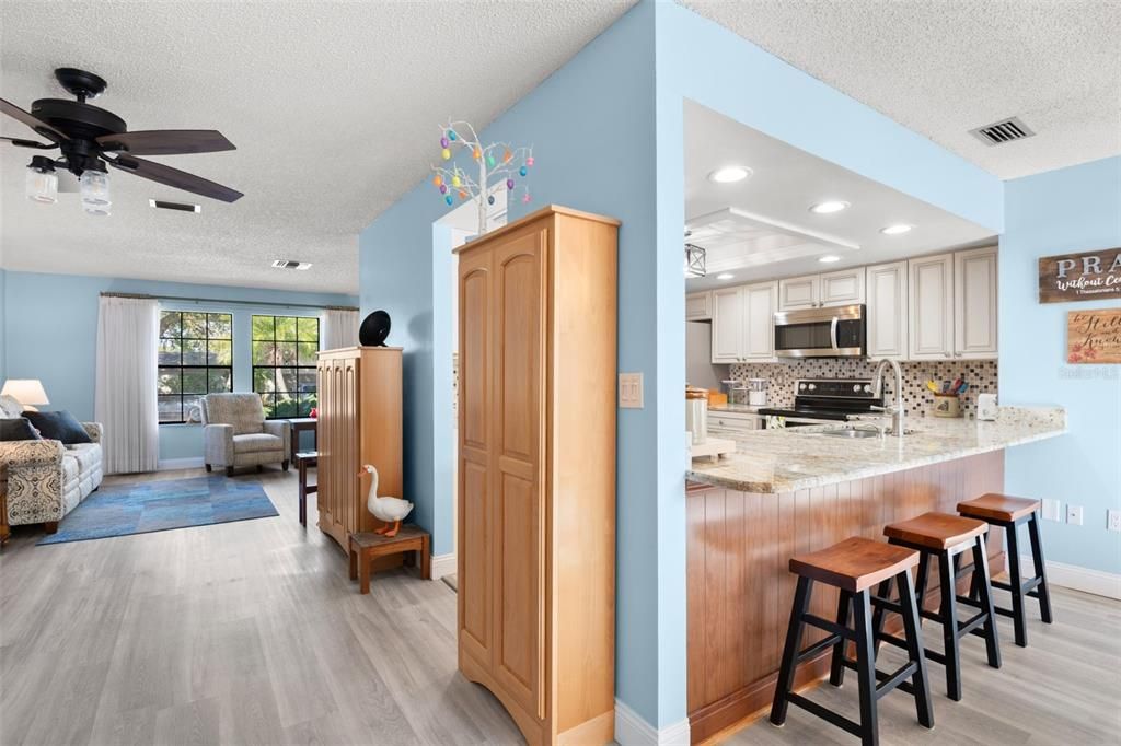 待售: $537,500 (3 贝兹, 2 浴室, 1646 平方英尺)