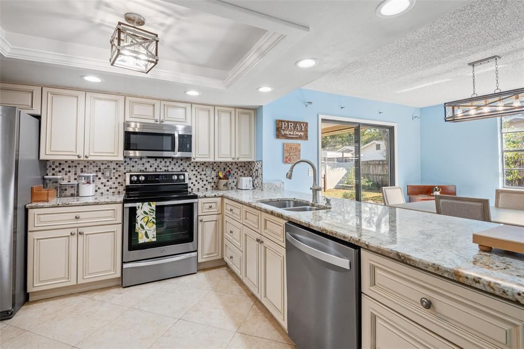 待售: $537,500 (3 贝兹, 2 浴室, 1646 平方英尺)