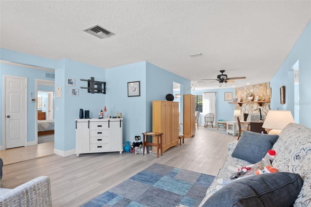 待售: $537,500 (3 贝兹, 2 浴室, 1646 平方英尺)