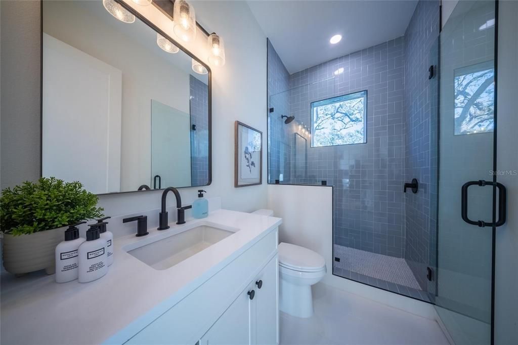 На продажу: $2,175,000 (5 спален, 5 ванн, 3356 Квадратных фут)