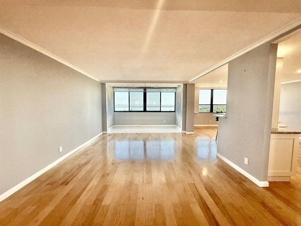 For Rent: $2,500 (2 beds, 2 baths, 1520 Square Feet)