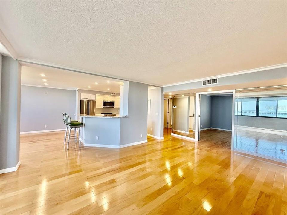 For Rent: $2,500 (2 beds, 2 baths, 1520 Square Feet)