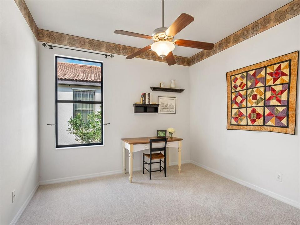 待售: $429,900 (2 贝兹, 2 浴室, 1722 平方英尺)