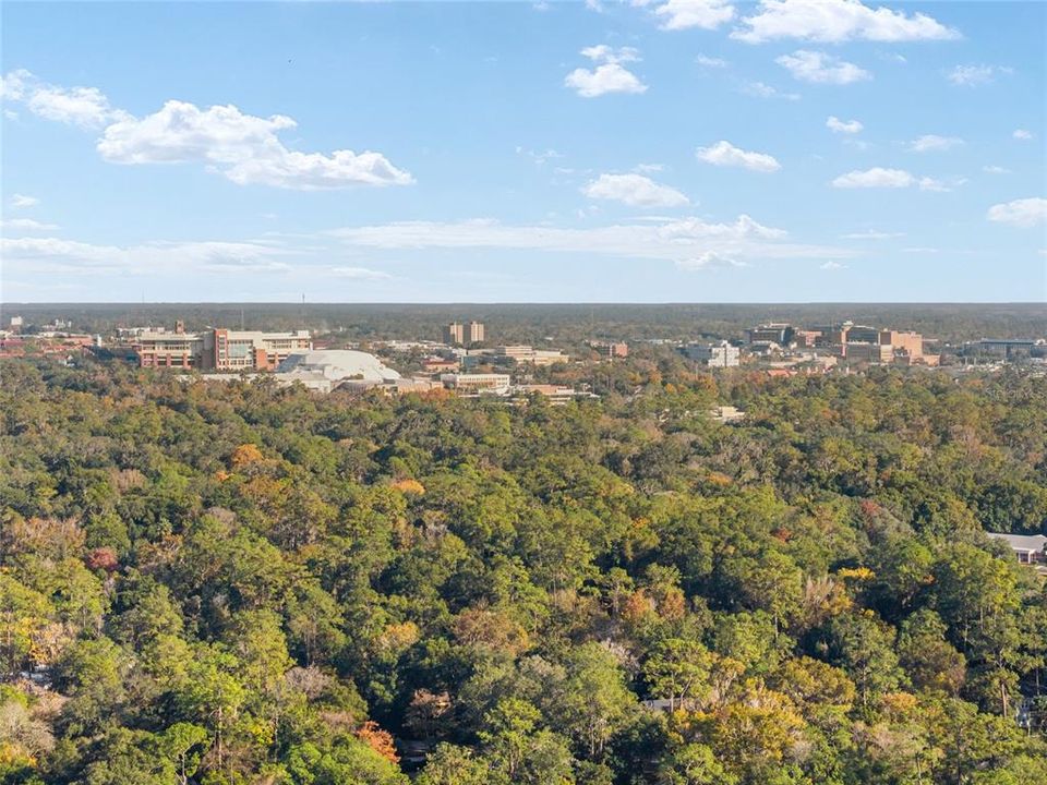 Activo con contrato: $359,900 (3 camas, 2 baños, 1421 Pies cuadrados)