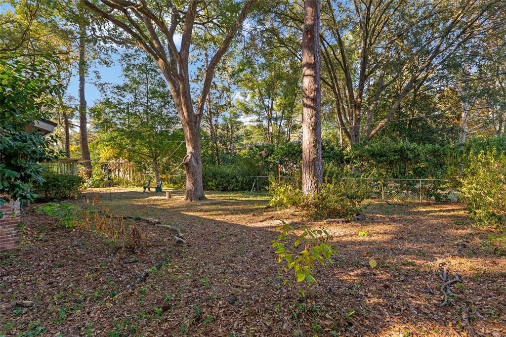 Activo con contrato: $359,900 (3 camas, 2 baños, 1421 Pies cuadrados)