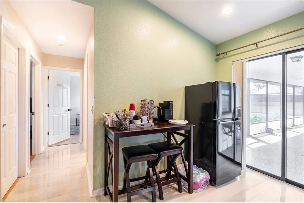 Под контрактом: $305,000 (3 спален, 2 ванн, 1772 Квадратных фут)