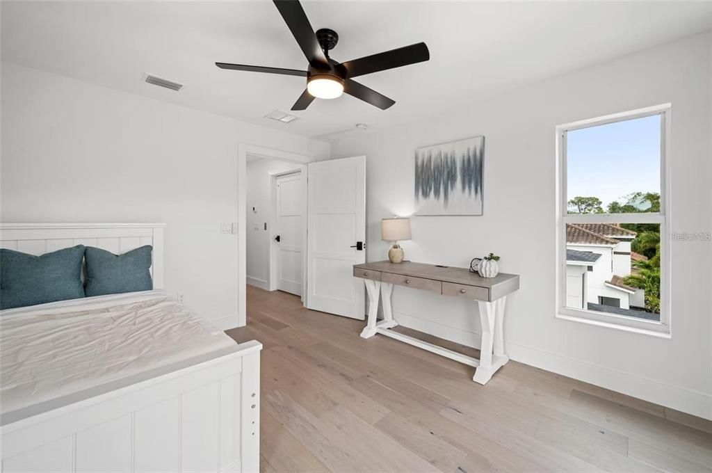 For Sale: $1,775,000 (5 beds, 2 baths, 3023 Square Feet)