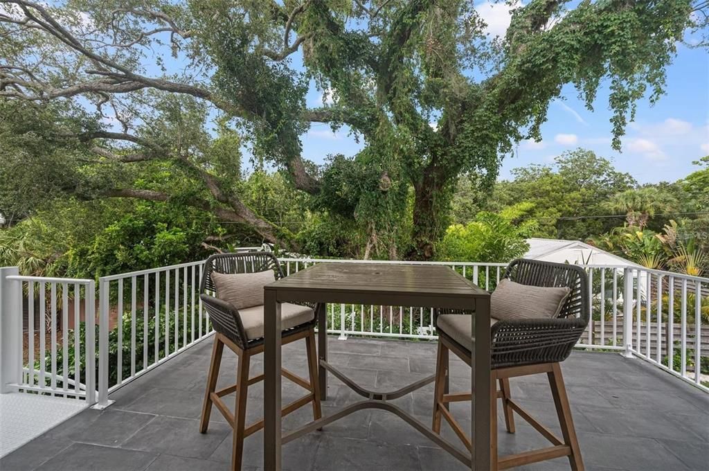 For Sale: $1,775,000 (5 beds, 2 baths, 3023 Square Feet)