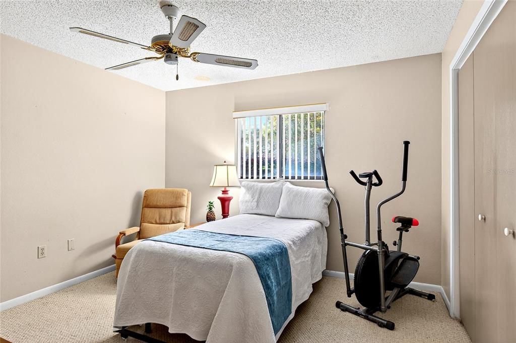 For Sale: $149,900 (2 beds, 2 baths, 1176 Square Feet)