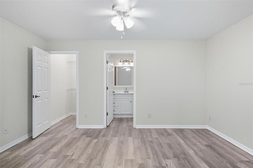 For Rent: $1,650 (3 beds, 2 baths, 1211 Square Feet)