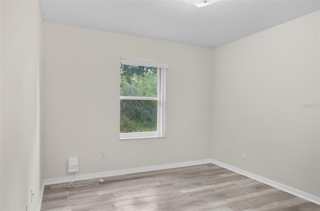 For Rent: $1,650 (3 beds, 2 baths, 1211 Square Feet)