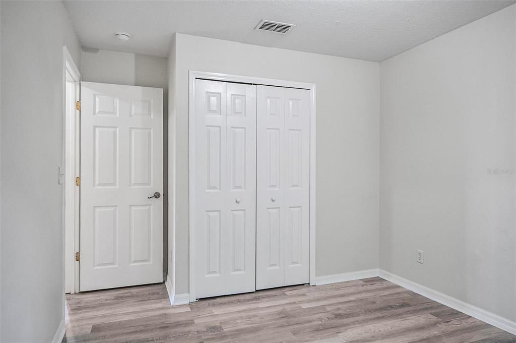 For Rent: $1,650 (3 beds, 2 baths, 1211 Square Feet)