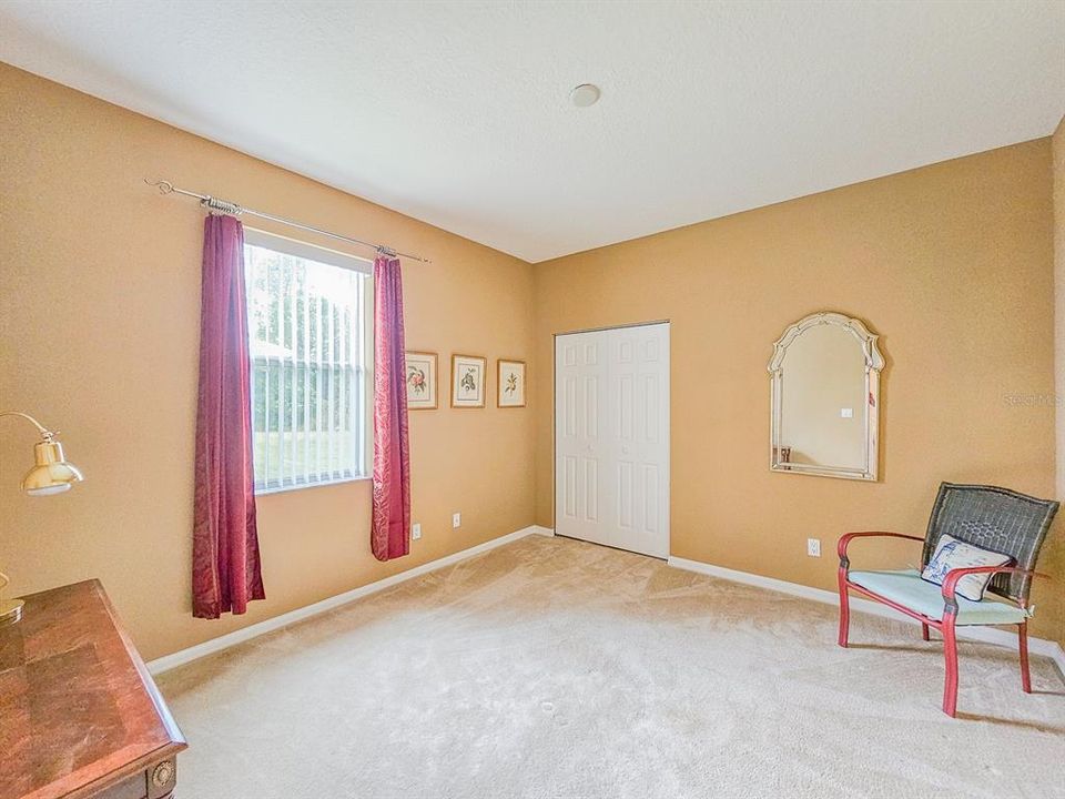 For Sale: $475,000 (4 beds, 3 baths, 2572 Square Feet)