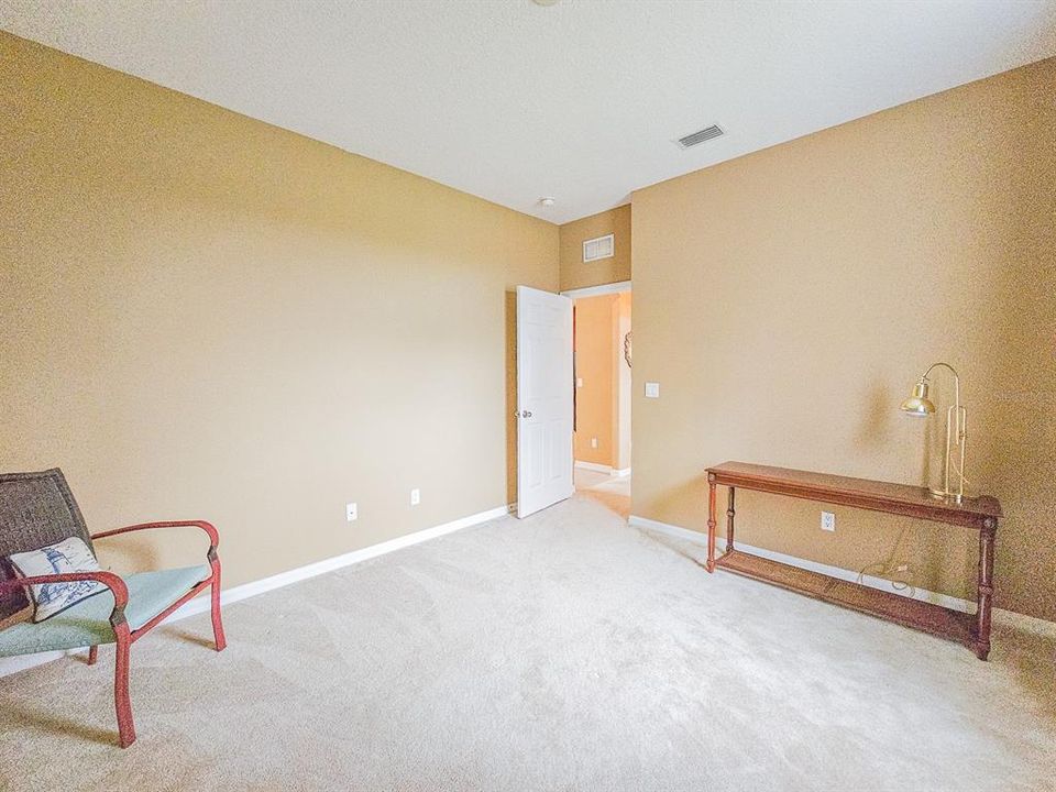 For Sale: $475,000 (4 beds, 3 baths, 2572 Square Feet)