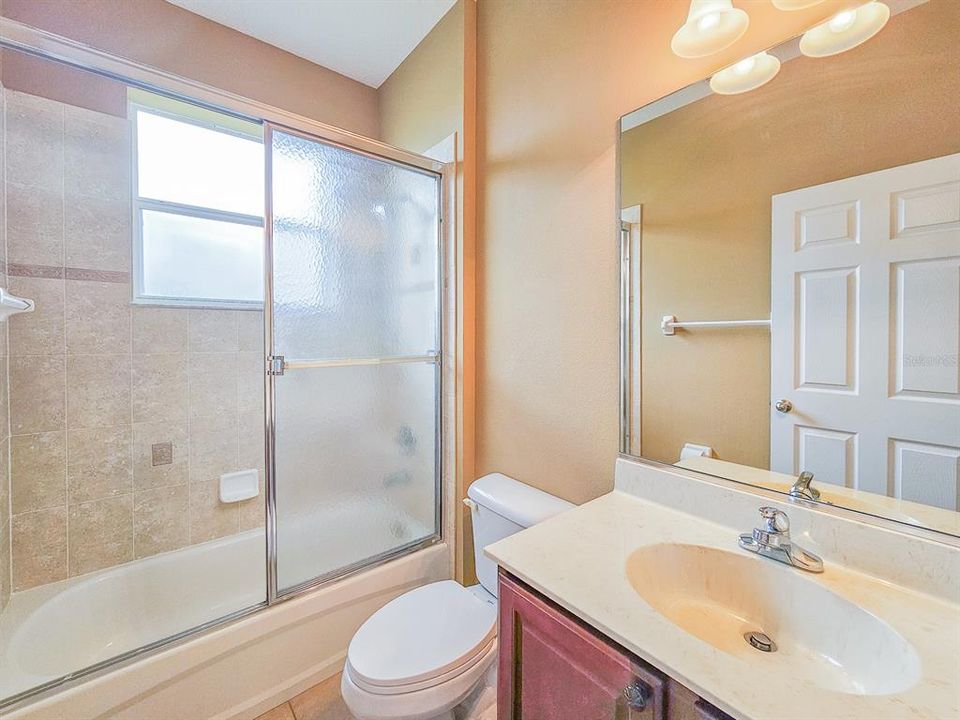 For Sale: $475,000 (4 beds, 3 baths, 2572 Square Feet)