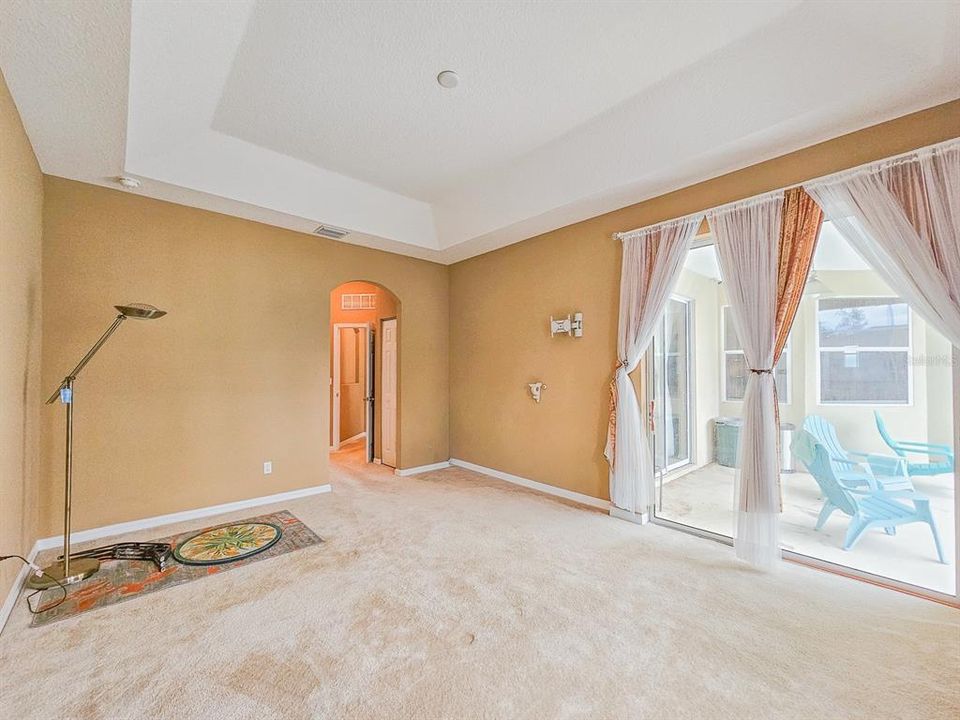 For Sale: $475,000 (4 beds, 3 baths, 2572 Square Feet)