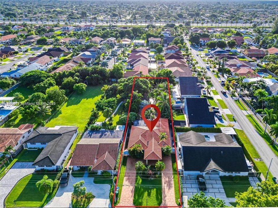 For Sale: $1,397,000 (4 beds, 3 baths, 2307 Square Feet)