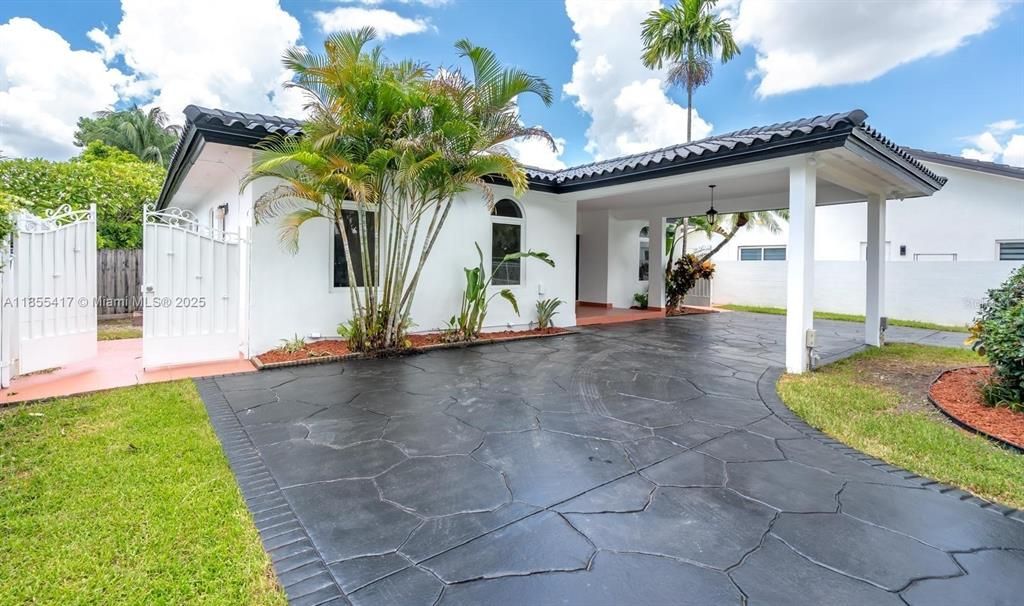 For Sale: $1,397,000 (4 beds, 3 baths, 2307 Square Feet)