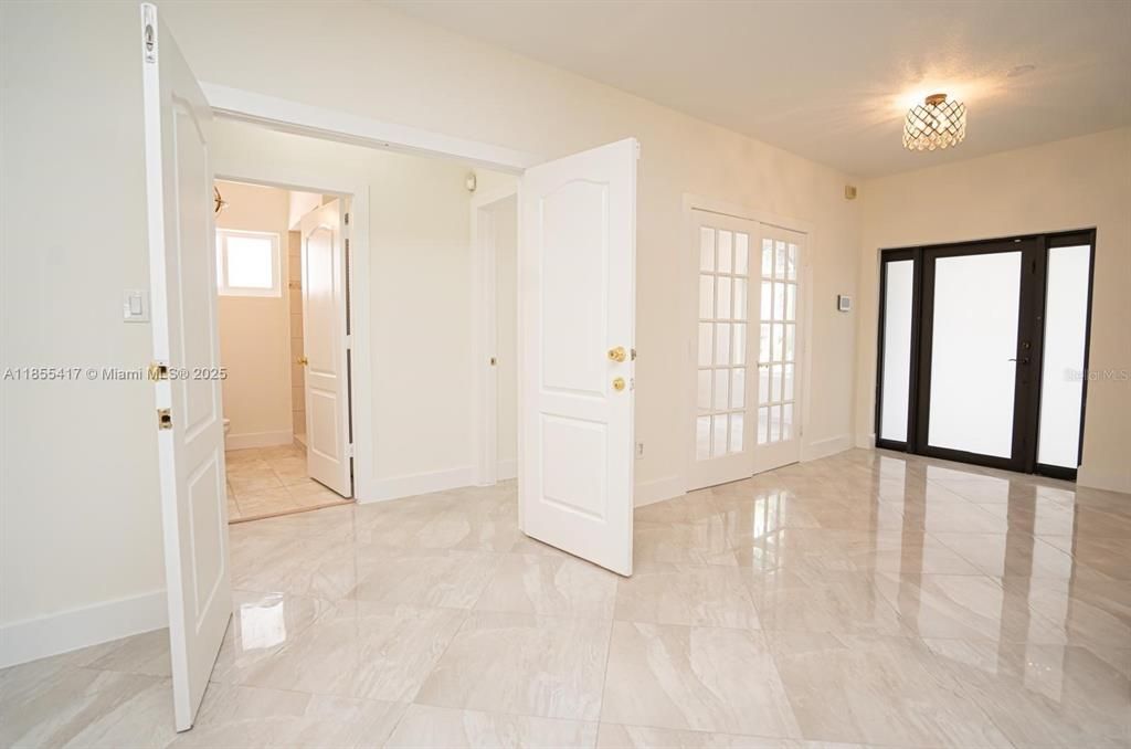 For Sale: $1,397,000 (4 beds, 3 baths, 2307 Square Feet)