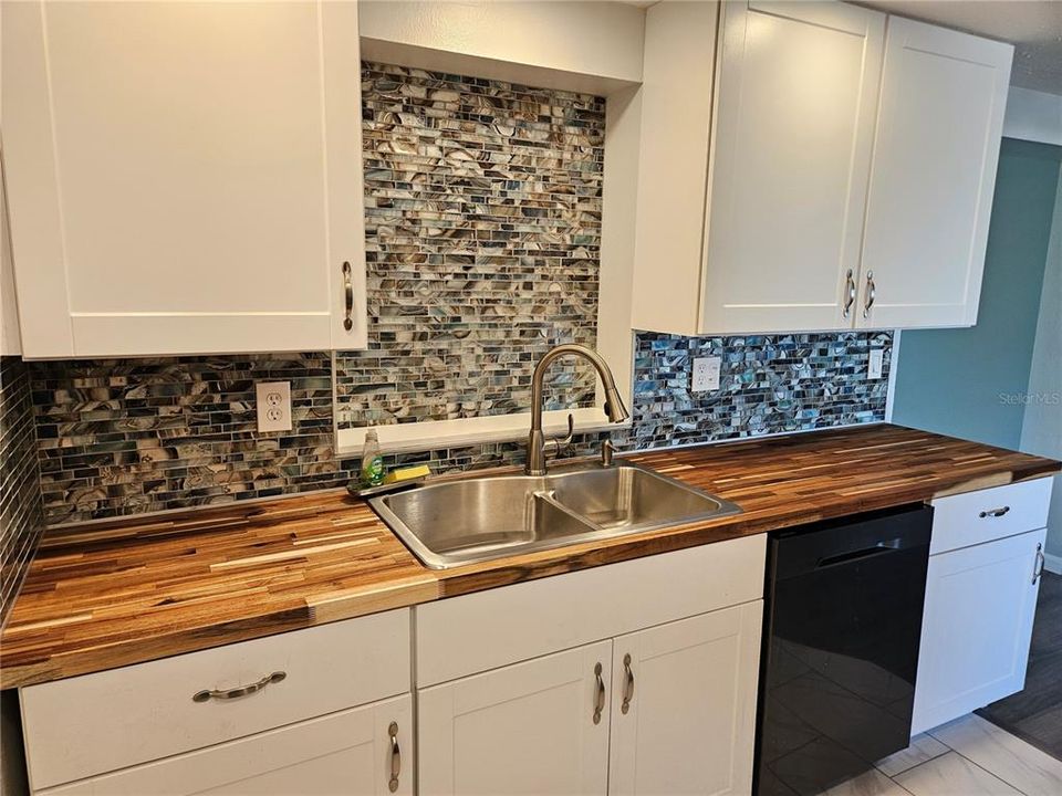 En Renta: $2,300 (2 camas, 2 baños, 1225 Pies cuadrados)