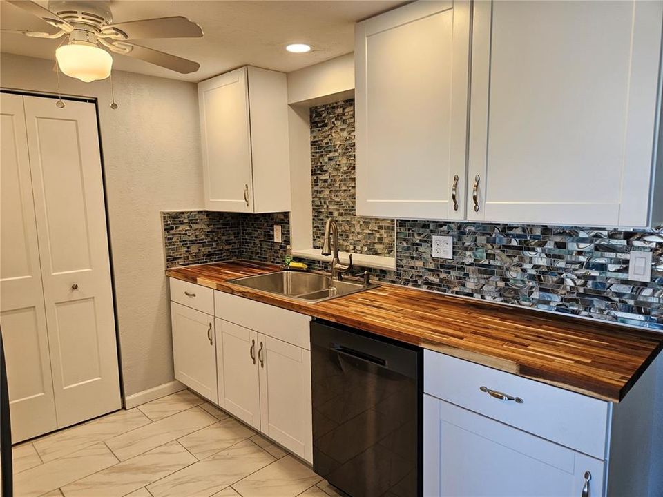 En Renta: $2,300 (2 camas, 2 baños, 1225 Pies cuadrados)