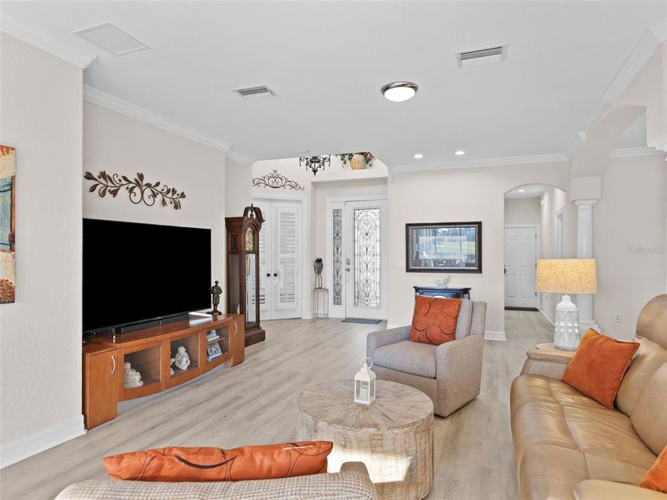 待售: $599,900 (3 贝兹, 3 浴室, 2750 平方英尺)