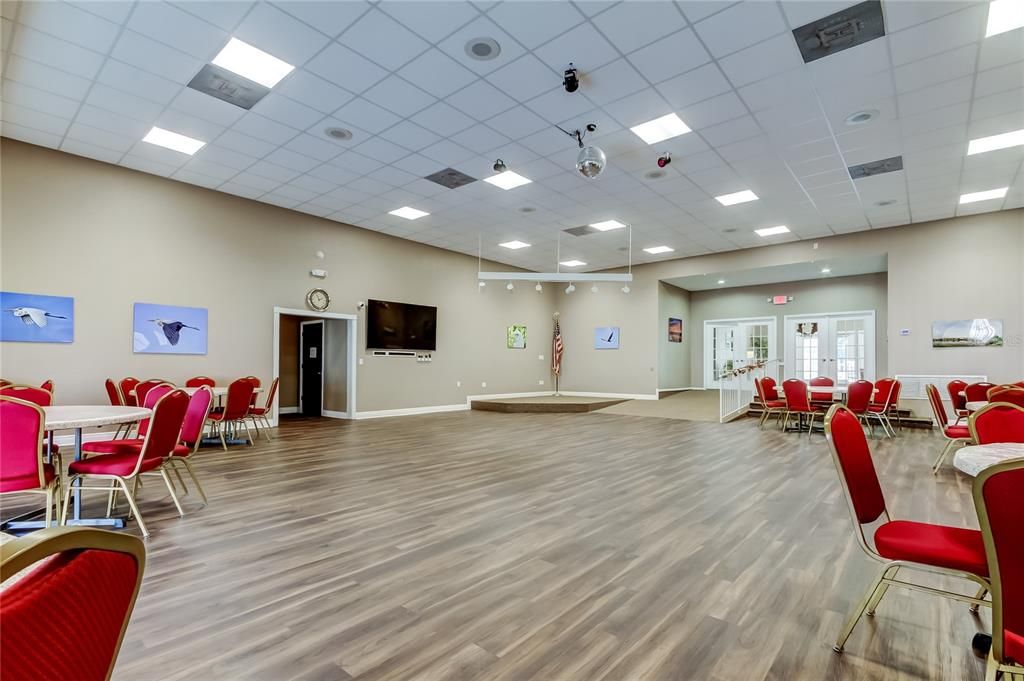 For Sale: $239,000 (2 beds, 2 baths, 1292 Square Feet)