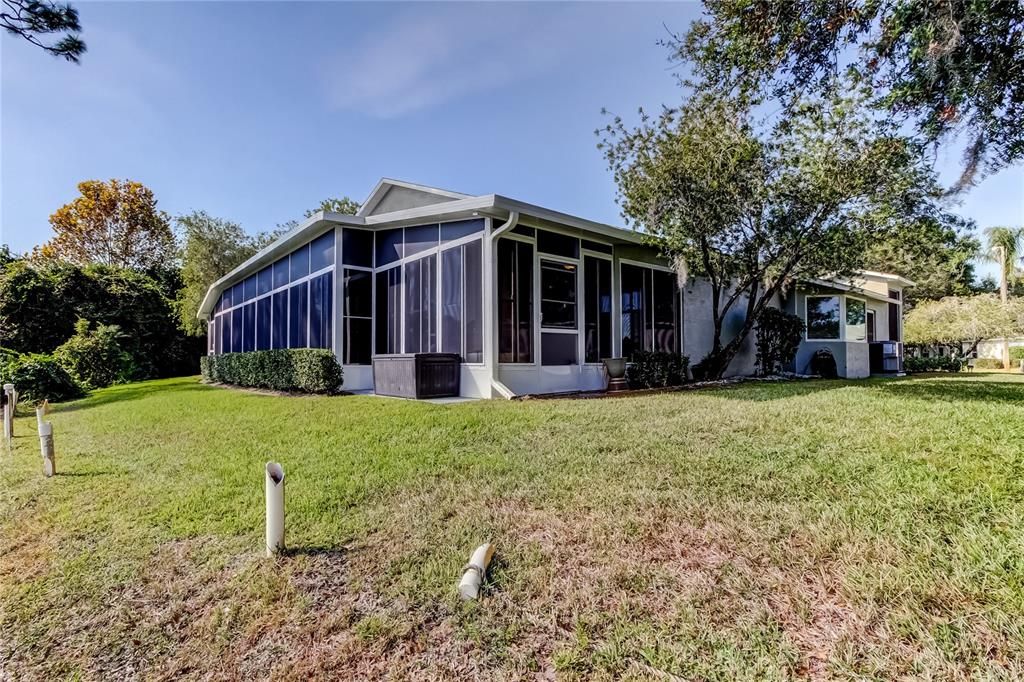 For Sale: $239,000 (2 beds, 2 baths, 1292 Square Feet)