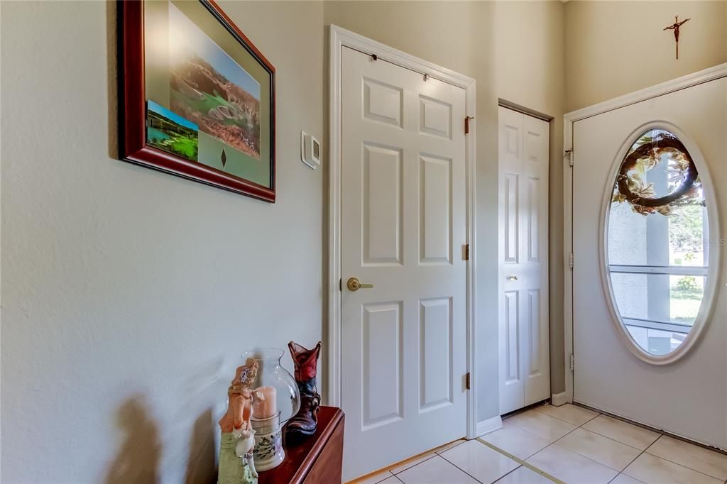 For Sale: $239,000 (2 beds, 2 baths, 1292 Square Feet)