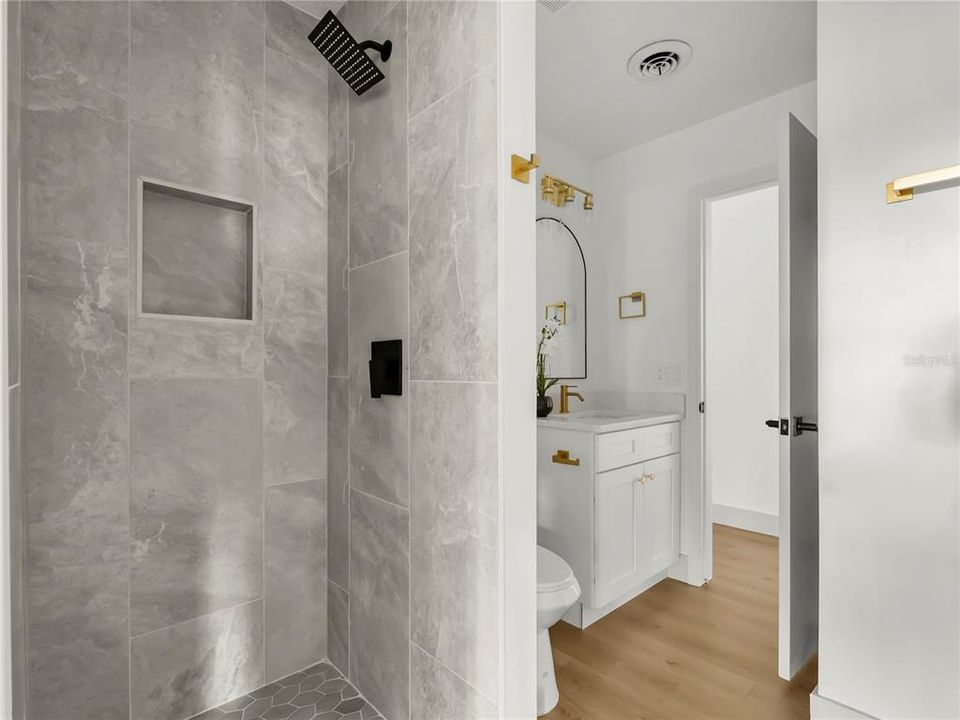 На продажу: $474,900 (3 спален, 2 ванн, 2077 Квадратных фут)