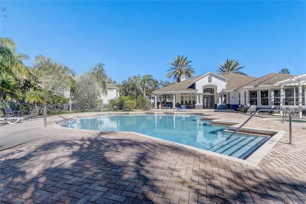 出租: $1,350 (1 贝兹, 1 浴室, 779 平方英尺)