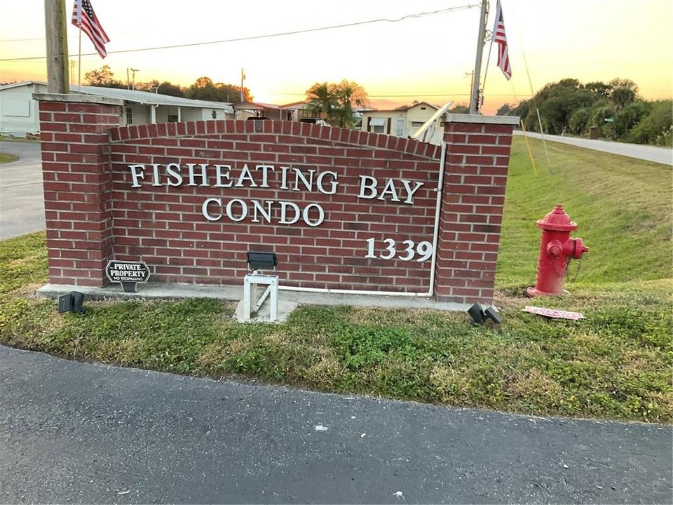 For Sale: $94,500 (1 beds, 1 baths, 308 Square Feet)