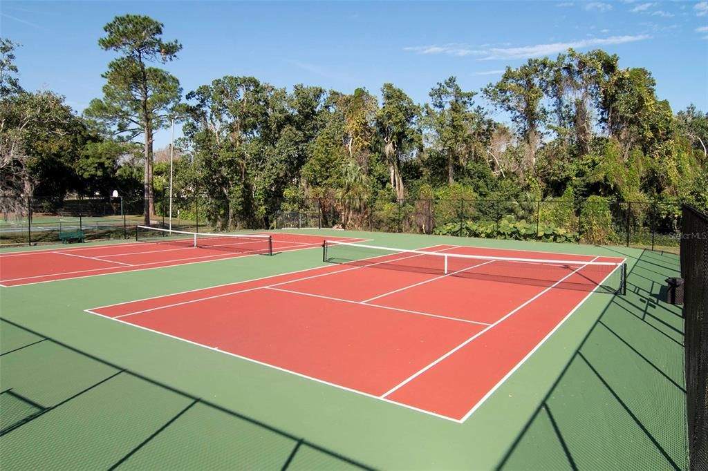 Под контрактом: $285,000 (2 спален, 2 ванн, 1142 Квадратных фут)