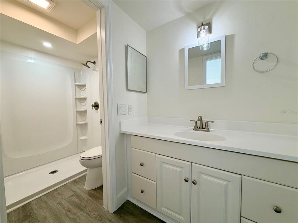 For Sale: $275,000 (3 beds, 2 baths, 1464 Square Feet)