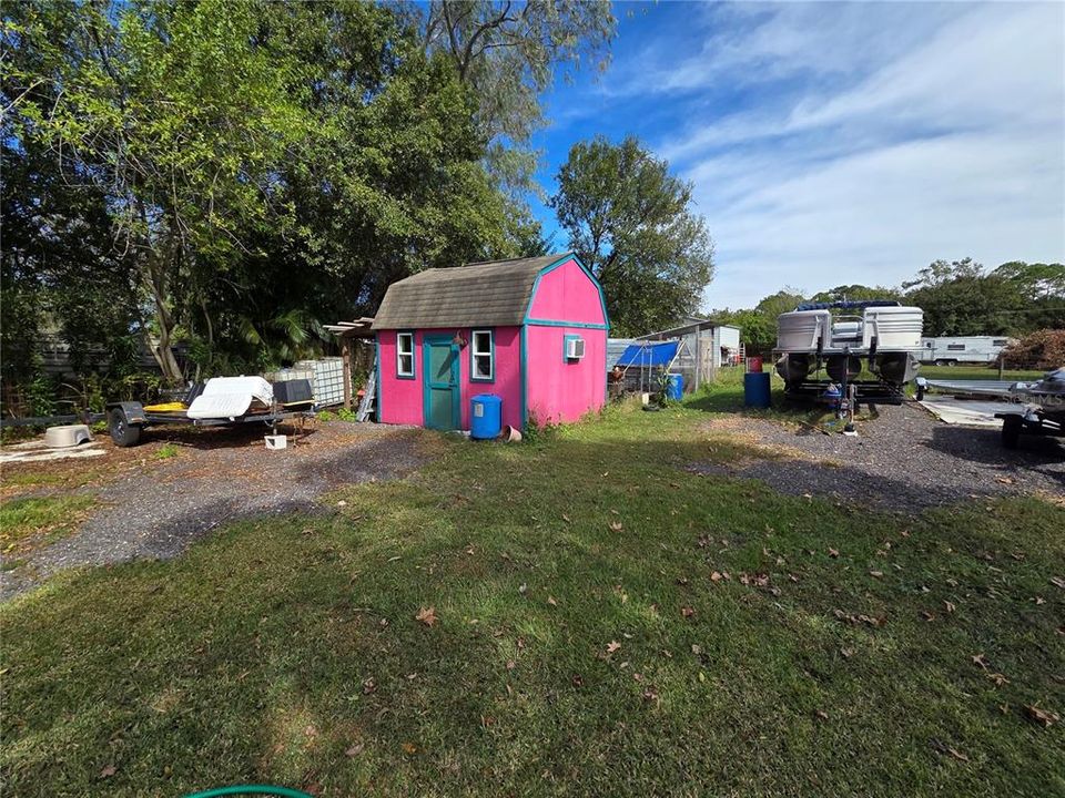 For Sale: $399,000 (5 beds, 3 baths, 2280 Square Feet)