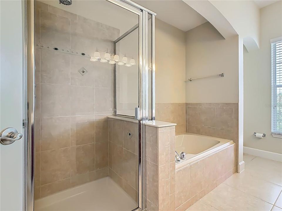 На продажу: $500,000 (3 спален, 2 ванн, 1940 Квадратных фут)