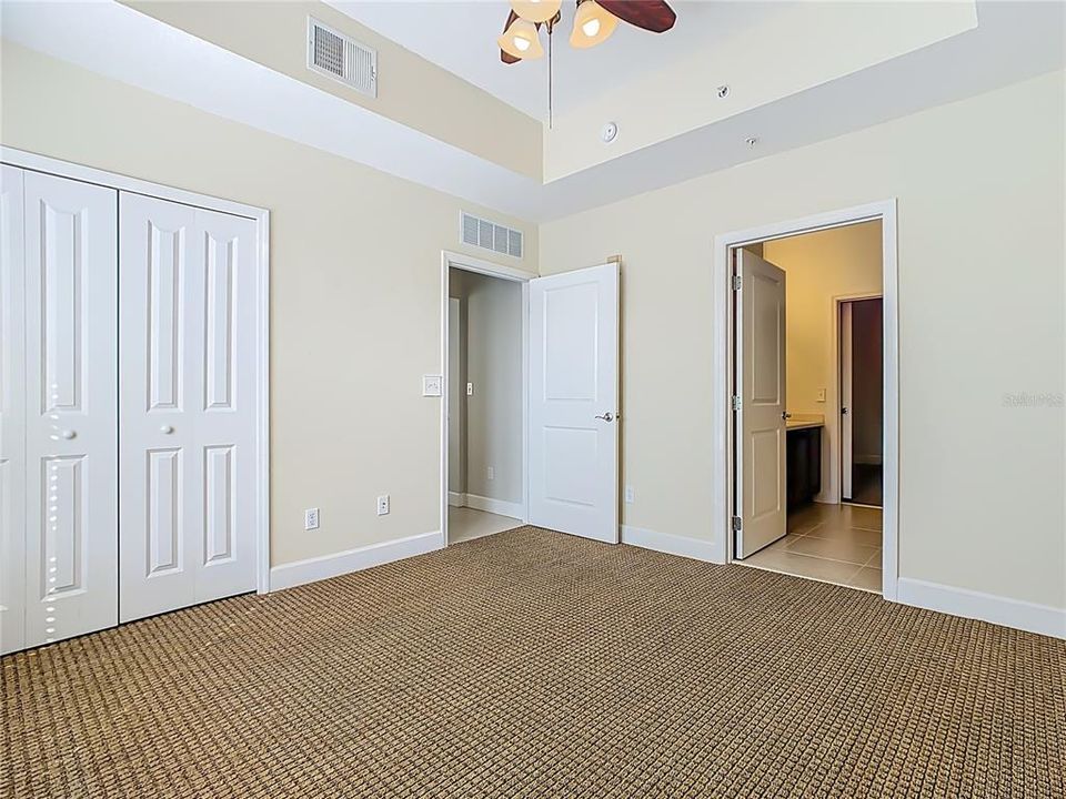 На продажу: $500,000 (3 спален, 2 ванн, 1940 Квадратных фут)