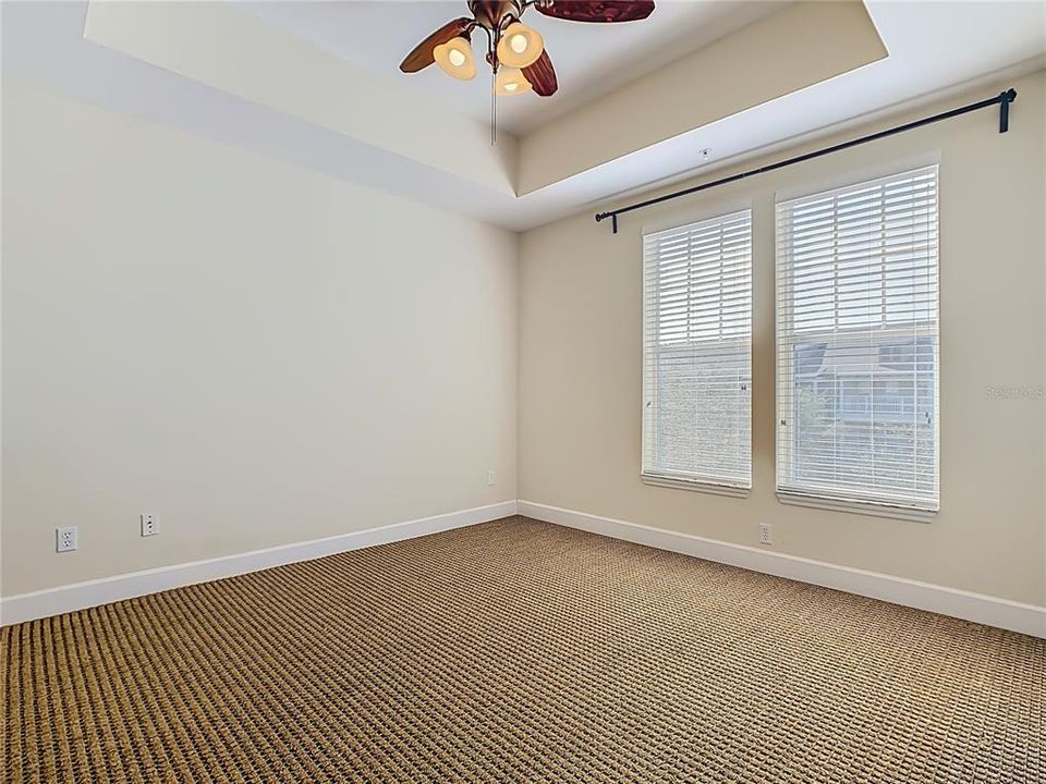 На продажу: $500,000 (3 спален, 2 ванн, 1940 Квадратных фут)