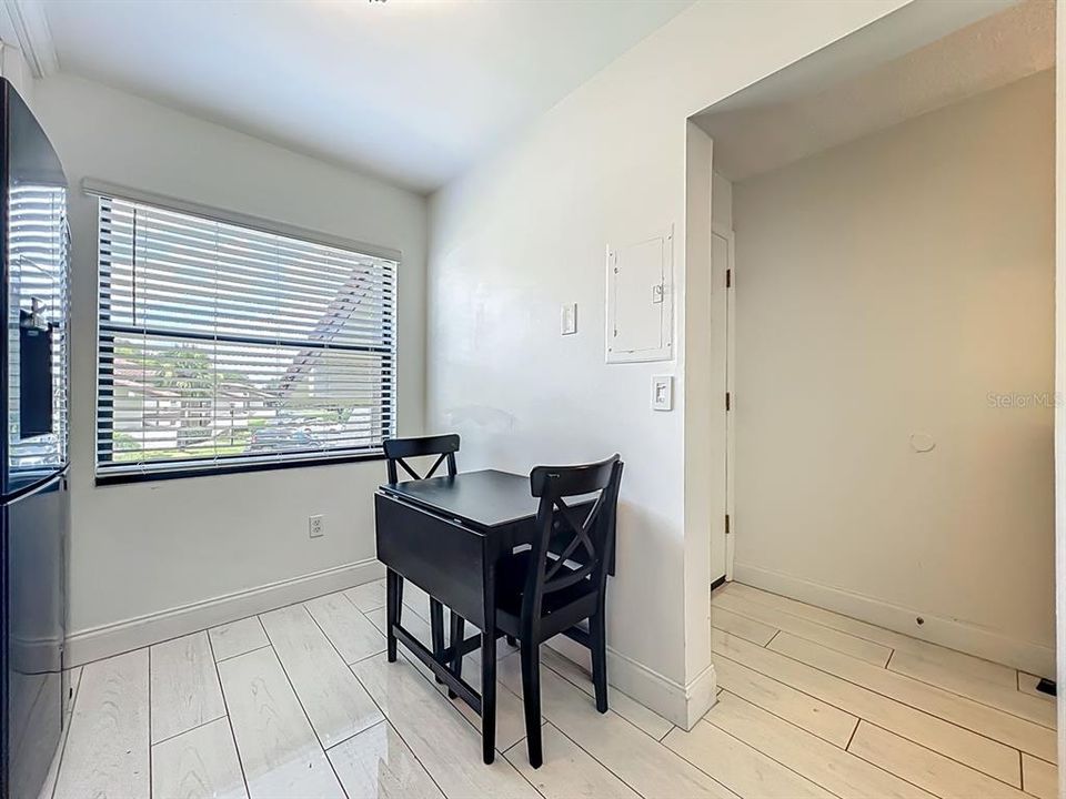 出租: $1,650 (2 贝兹, 2 浴室, 914 平方英尺)