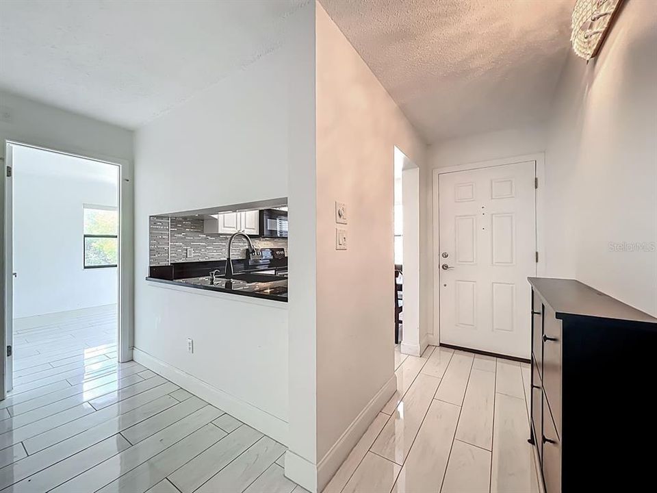 出租: $1,650 (2 贝兹, 2 浴室, 914 平方英尺)