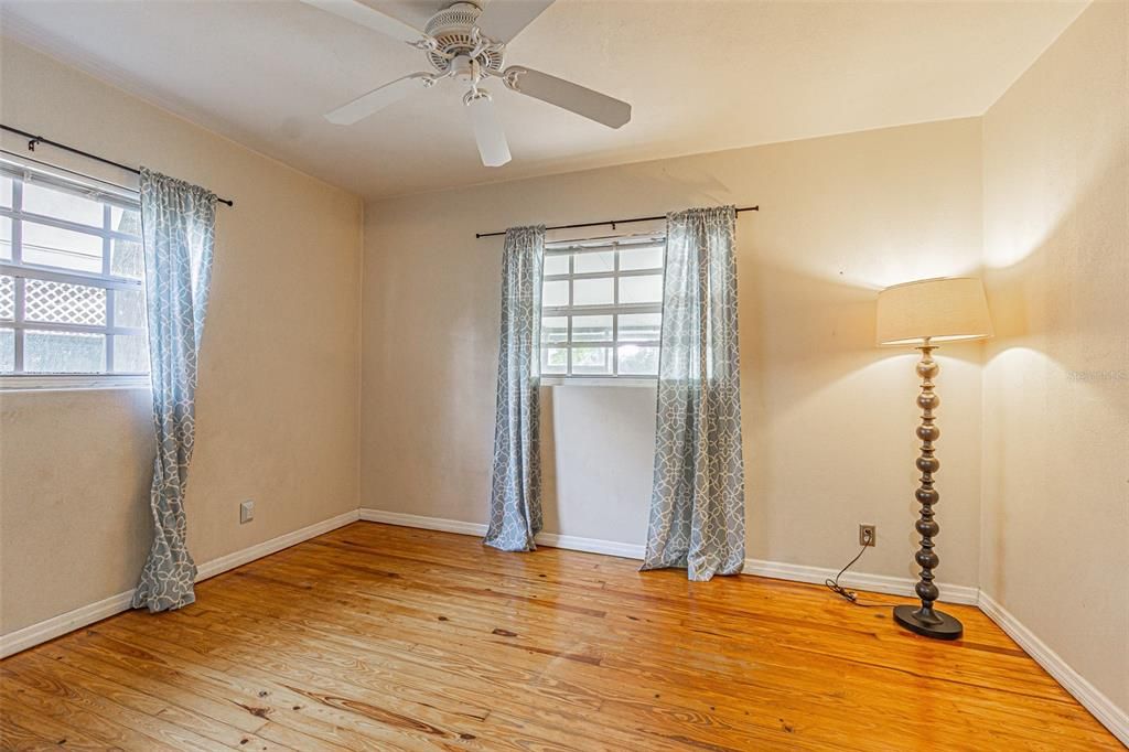 For Sale: $590,000 (4 beds, 3 baths, 2916 Square Feet)