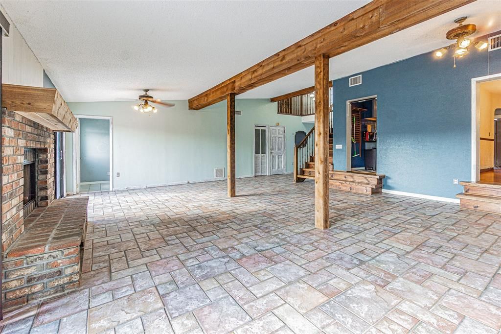 For Sale: $590,000 (4 beds, 3 baths, 2916 Square Feet)