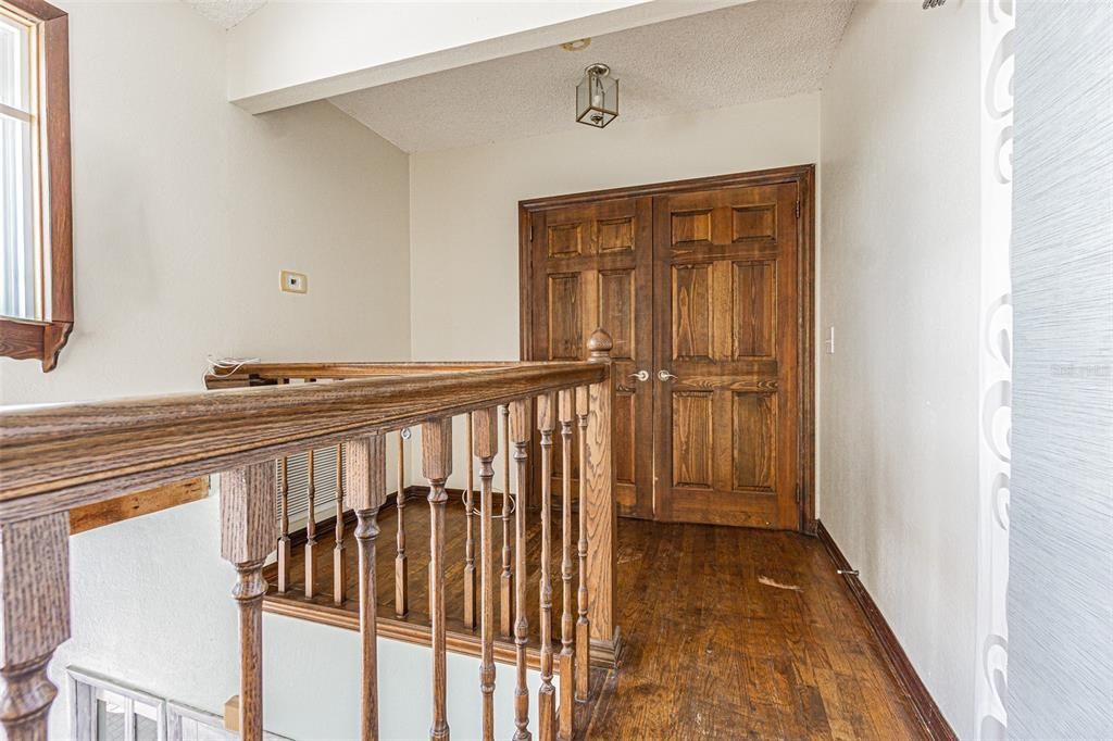 For Sale: $590,000 (4 beds, 3 baths, 2916 Square Feet)