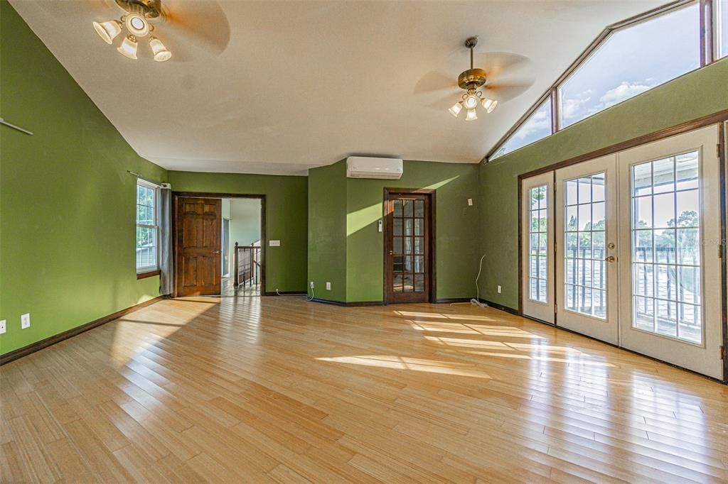 For Sale: $590,000 (4 beds, 3 baths, 2916 Square Feet)