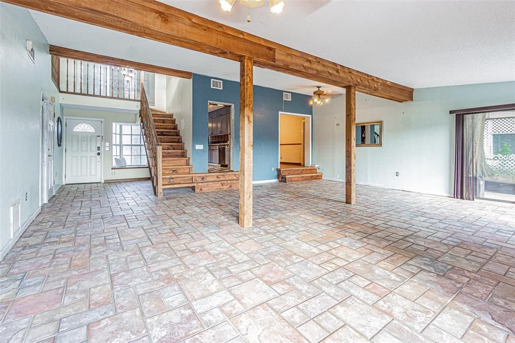 For Sale: $590,000 (4 beds, 3 baths, 2916 Square Feet)