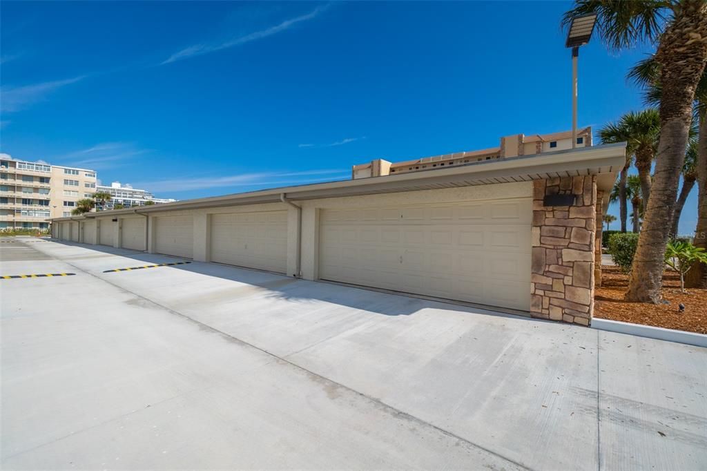 待售: $375,000 (1 贝兹, 1 浴室, 888 平方英尺)