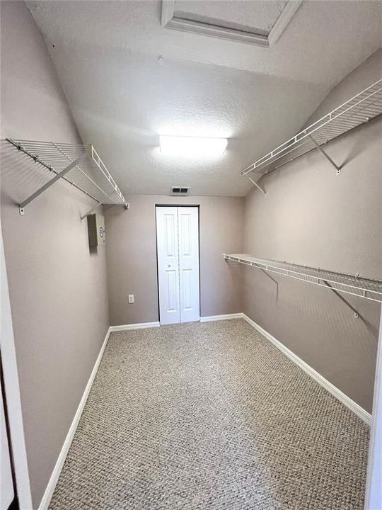 出租: $2,500 (3 贝兹, 2 浴室, 1604 平方英尺)