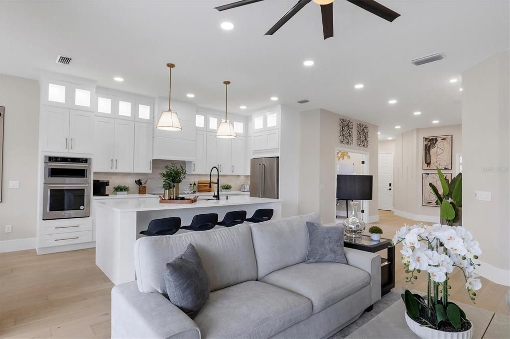 For Sale: $789,000 (3 beds, 2 baths, 1927 Square Feet)