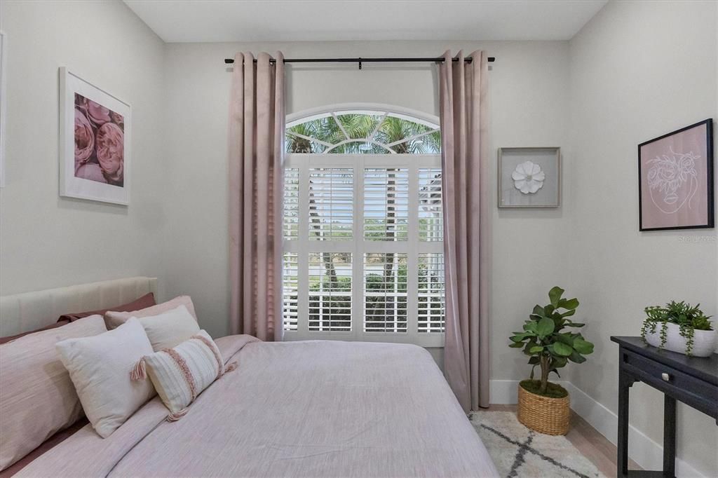 For Sale: $789,000 (3 beds, 2 baths, 1927 Square Feet)