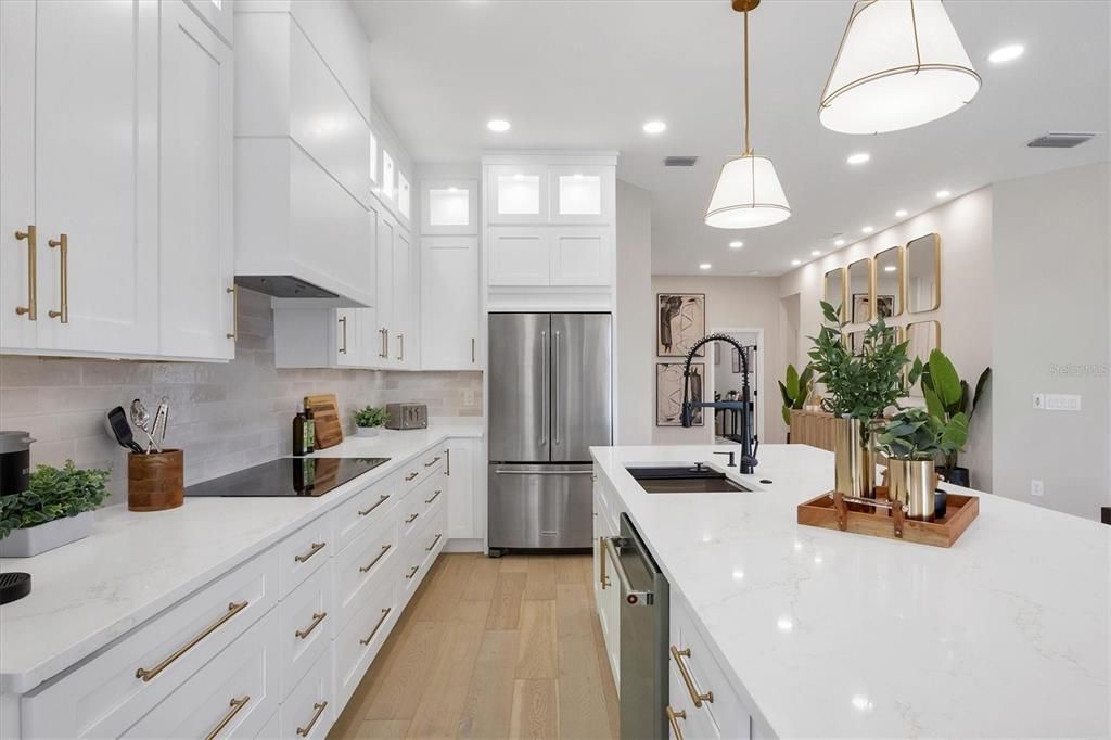 For Sale: $789,000 (3 beds, 2 baths, 1927 Square Feet)